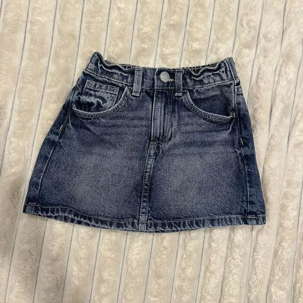 Girls Lot Of 4 Skirts/Skorts size 4/5 Gap Old Navy H&M